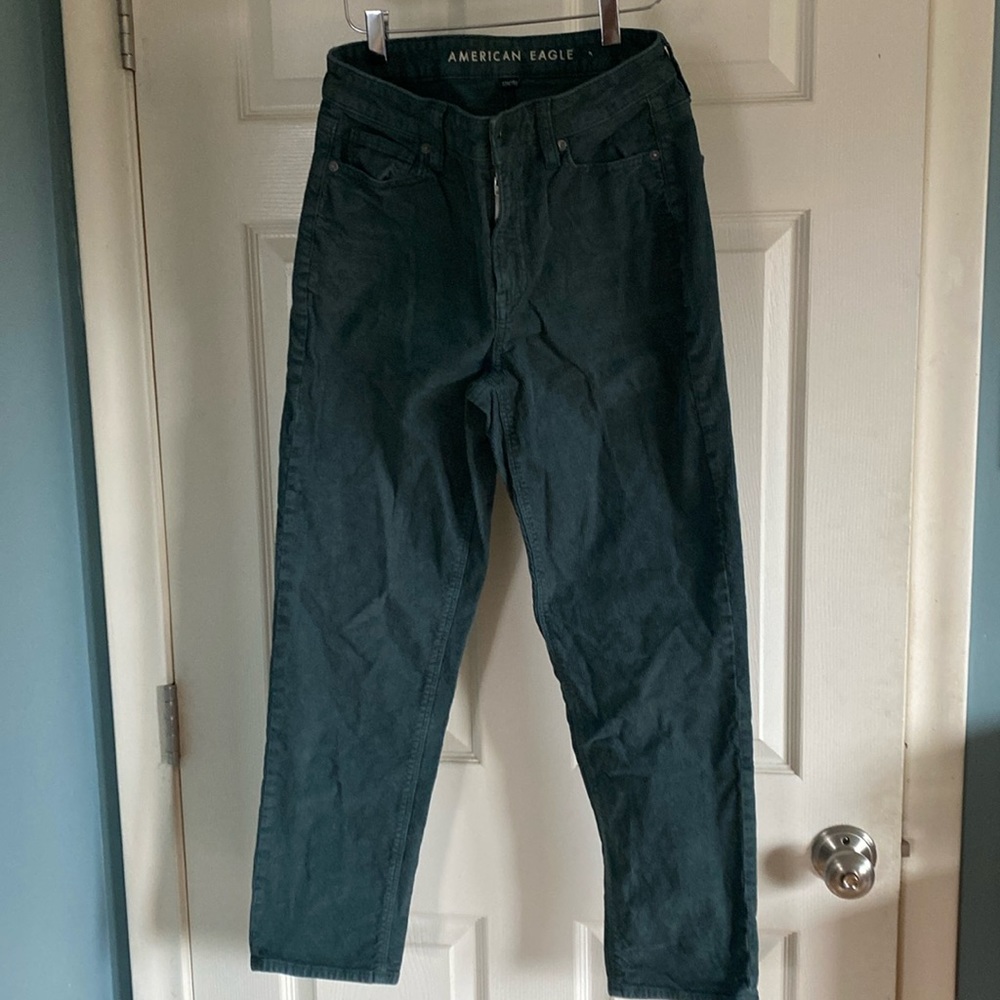 American Eagle Mom Straight Jean